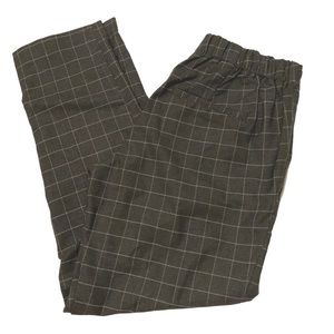 Old Navy size 4 petite gray windowpane plaid Pixie pants